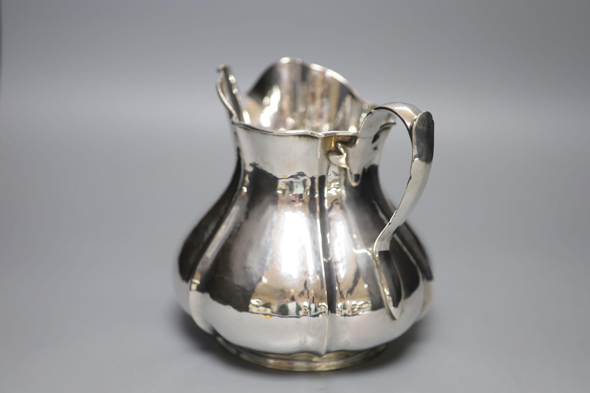 An Italian 800 standard white metal jug, approx 21oz